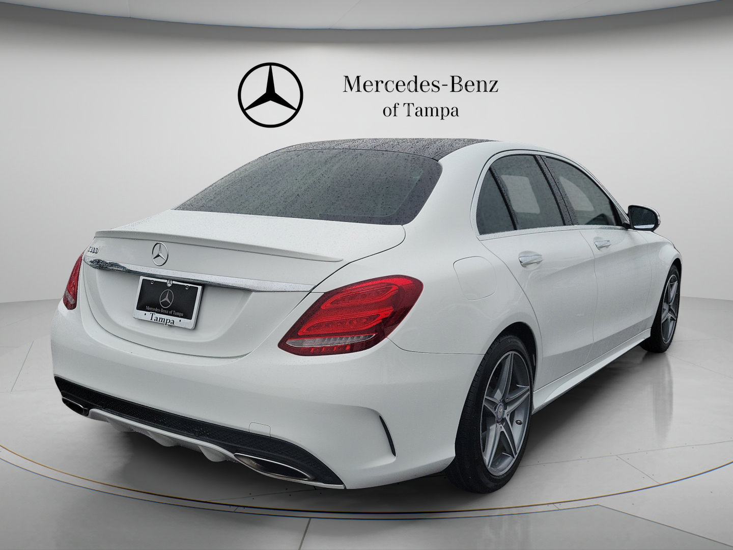 Used 2015 Mercedes-Benz C 300 Sedan image 3