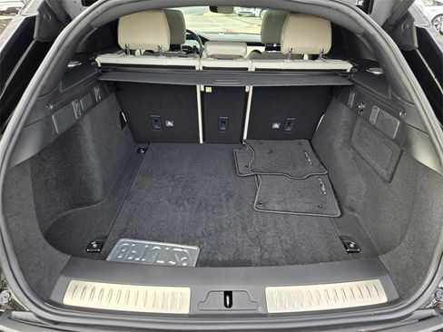 Used 2020 Land Rover Range Rover Velar R-Dynamic S image 27