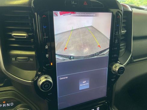 Used 2025 RAM 1500 Big Horn AWD/4WD image 29