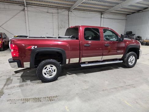 Used 2013 Chevrolet Silverado 2500 LT w/ Interior Plus Package image 15