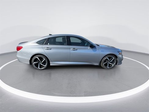 Used 2022 Honda Accord Sport image 9