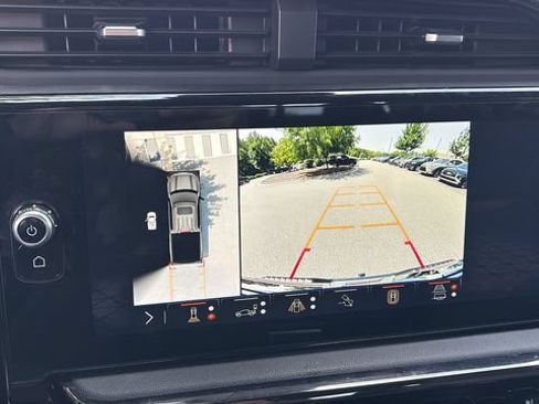 Used 2024 GMC Sierra 1500 AT4 w/ Technology Package AWD/4WD image 27