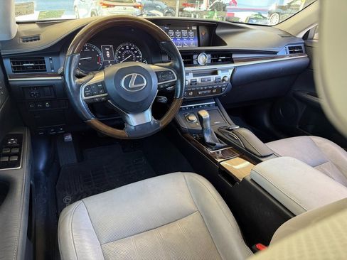Used 2016 Lexus ES 350 image 4