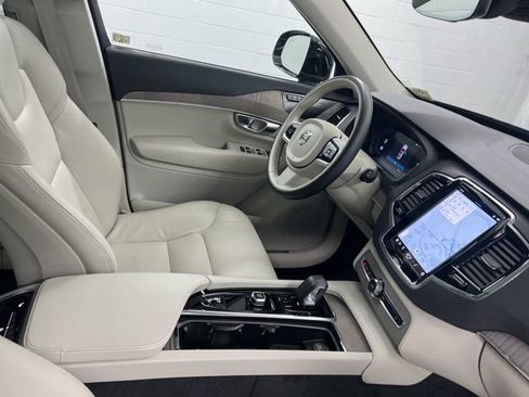 Used 2023 Volvo XC90 B6 Plus w/ Protection Package image 25