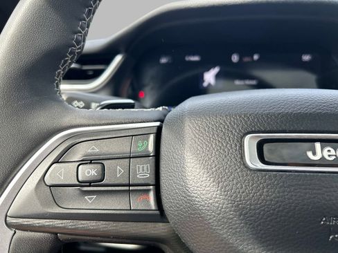 Certified 2023 Jeep Grand Cherokee L Laredo image 27