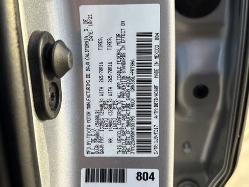 Used 2022 Toyota Tacoma TRD Off-Road image 24