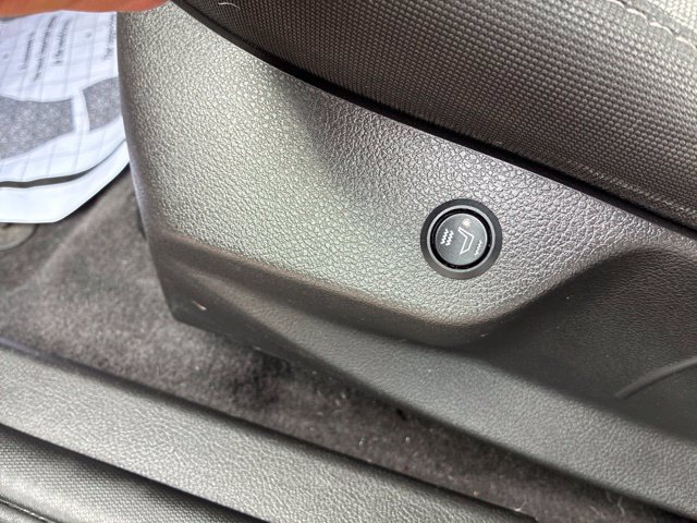 Used 2014 Ford Focus SE FWD image 13
