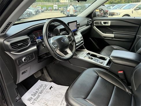 Used 2022 Ford Explorer XLT w/ Equipment Group 202A image 20