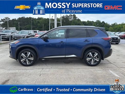 Certified 2023 Nissan Rogue SL w/ SL Premium Package FWD image 3