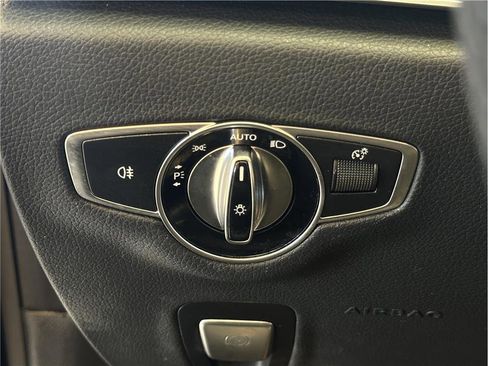 Used 2019 Mercedes-Benz E 450 Cabriolet image 27