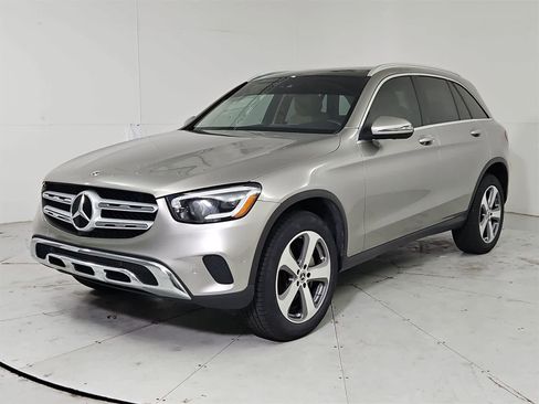 Used 2022 Mercedes-Benz GLC 300 4MATIC image 1