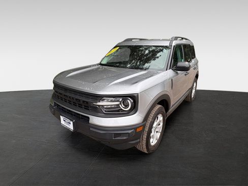 Used 2022 Ford Bronco Sport AWD/4WD image 2