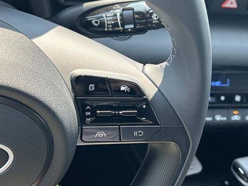 New 2026 Hyundai Elantra Limited FWD image 9