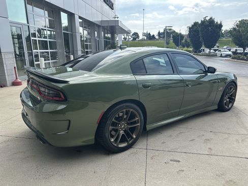 Used 2021 Dodge Charger Scat Pack w/ Dynamics Package RWD image 6