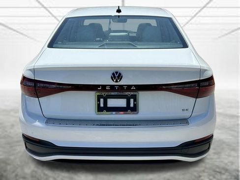 New 2026 Volkswagen Jetta SE FWD image 6