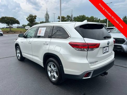 Used 2017 Toyota Highlander Limited AWD/4WD image 21