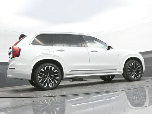 New 2026 Volvo XC90 B6 Ultra image 30