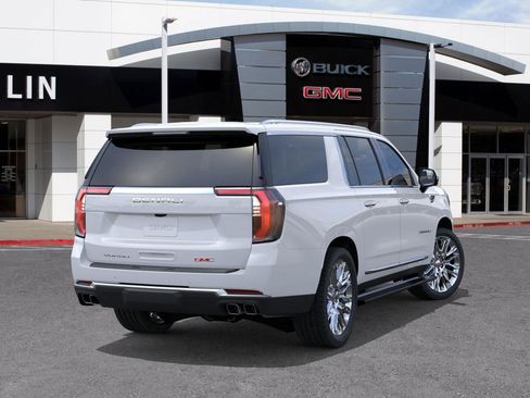 New 2026 GMC Yukon XL Denali w/ Denali Reserve Package image 4