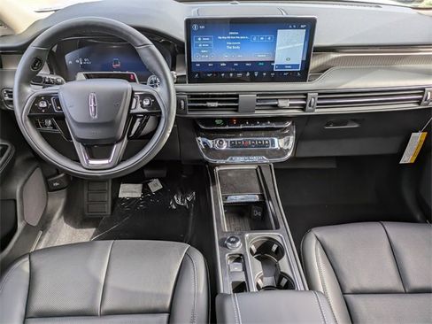 New 2026 Lincoln Corsair Reserve image 14