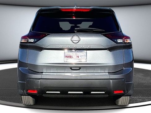 New 2026 Nissan Rogue SV image 4