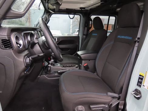 Used 2023 Jeep Wrangler Rubicon w/ Cold Weather Group image 12