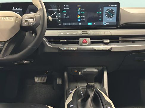 New 2026 Kia K4 GT-Line FWD image 11