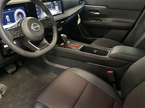 New 2026 Nissan Kicks SR w/ Cold Weather Package AWD/4WD image 10