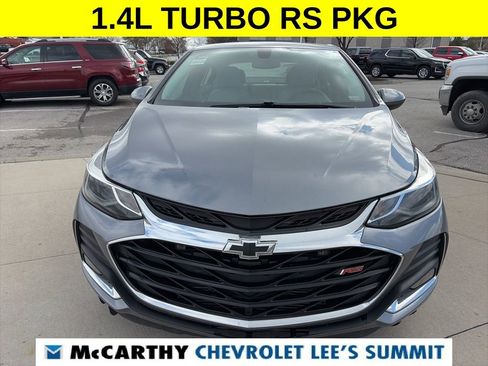 Used 2019 Chevrolet Cruze LT w/ Convenience Package image 3
