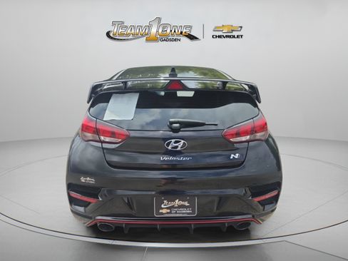 Used 2022 Hyundai Veloster N FWD image 7