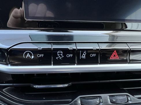 Used 2022 Jeep Compass Latitude w/ Convenience Group image 37