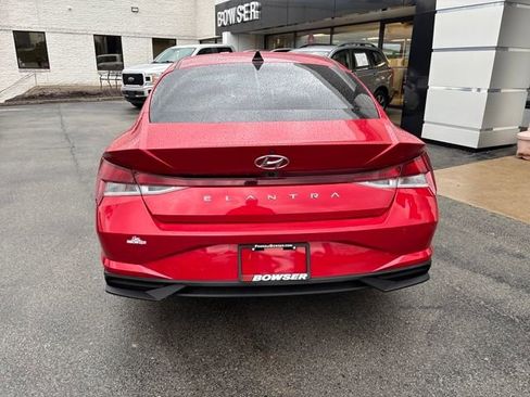 Used 2021 Hyundai Elantra SEL image 4