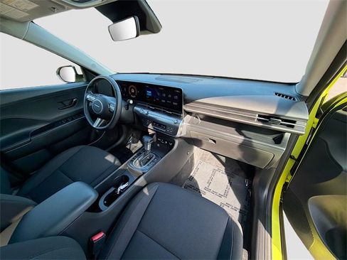 Certified 2025 Hyundai Kona SEL image 28