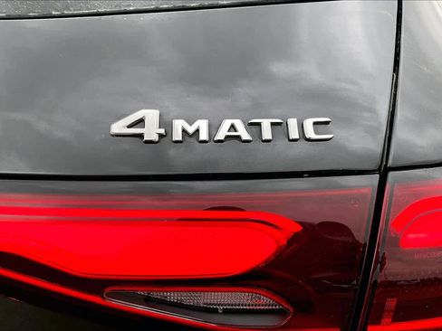 Certified 2025 Mercedes-Benz GLC 300 GLC 300 image 10