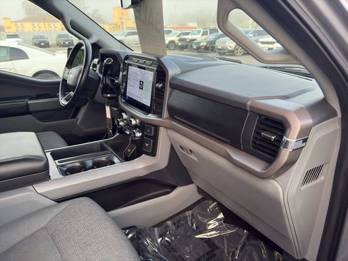 Used 2024 Ford F150 XLT w/ Mobile Office Package image 26