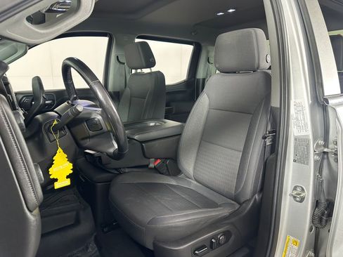 Used 2019 Chevrolet Silverado 1500 LT Trail Boss w/ Convenience Package AWD/4WD image 12