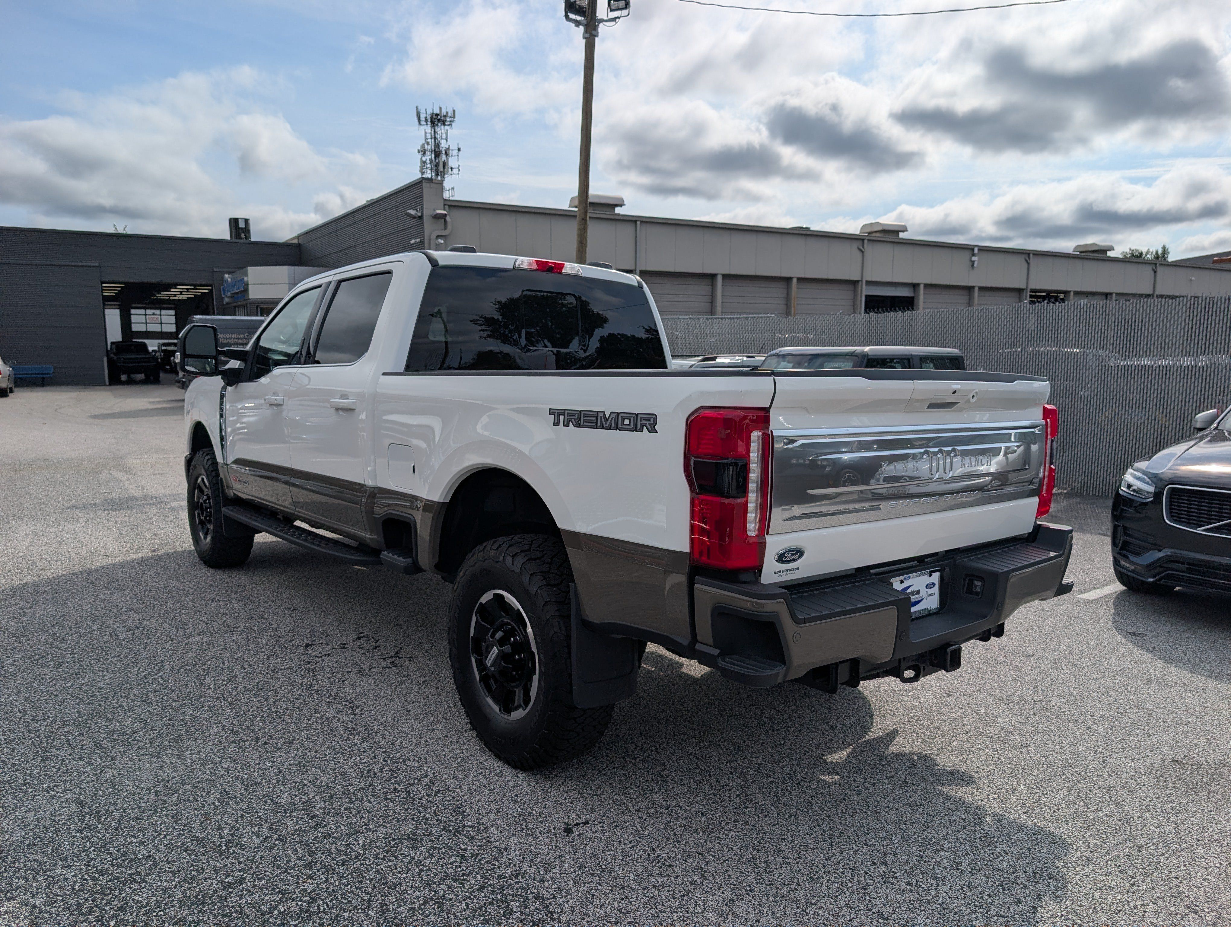 Certified 2026 Ford F250 King Ranch w/ Tremor Off-Road Package AWD/4WD image 5