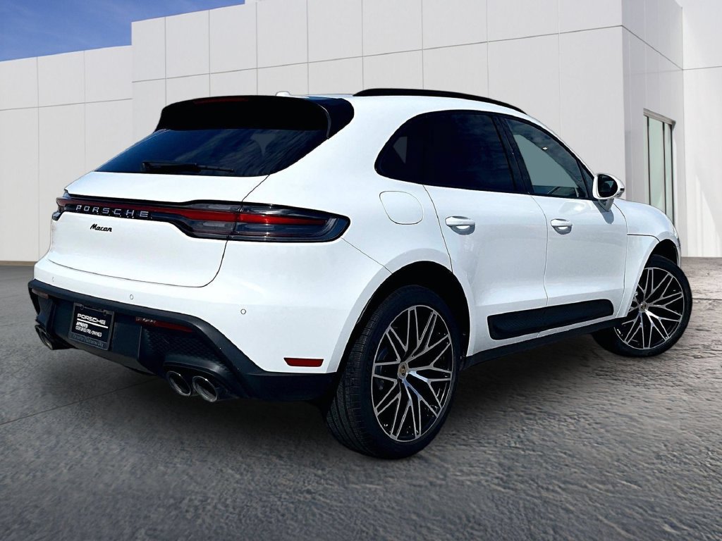 Certified 2026 Porsche Macan AWD/4WD image 7
