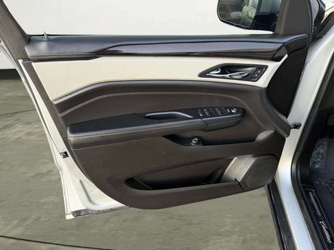 Used 2014 Cadillac SRX Luxury w/ Driver Awareness Package image 13