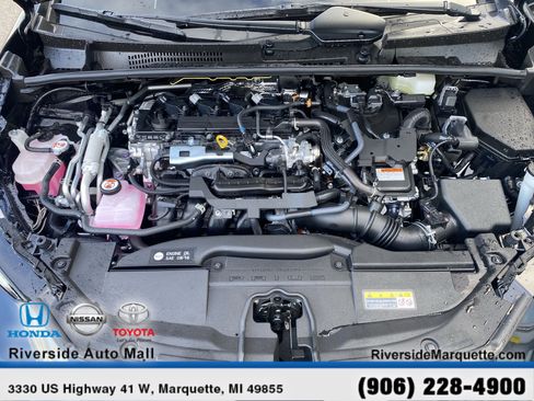 Used 2025 Toyota Prius Plug-In Hybrid w/ Limited Premium Package FWD image 6