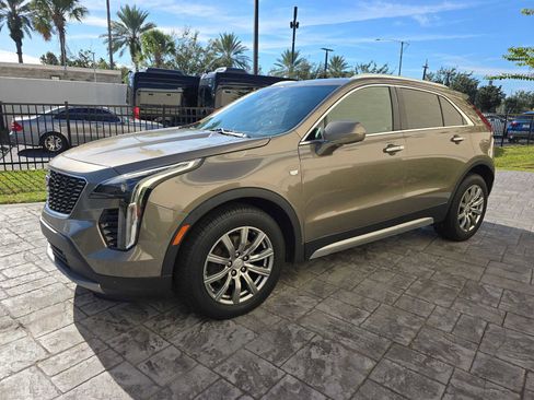Used 2020 Cadillac XT4 Premium Luxury image 9