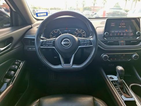 Certified 2024 Nissan Altima 2.5 SR FWD image 11