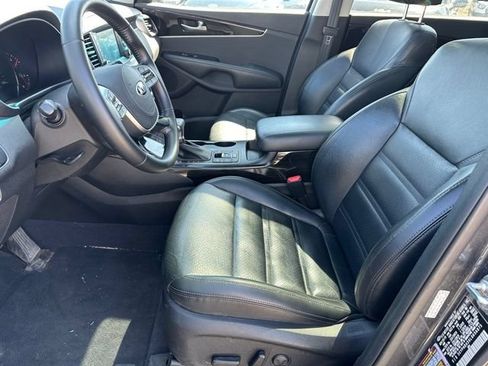 Used 2020 Kia Sorento EX AWD/4WD image 17