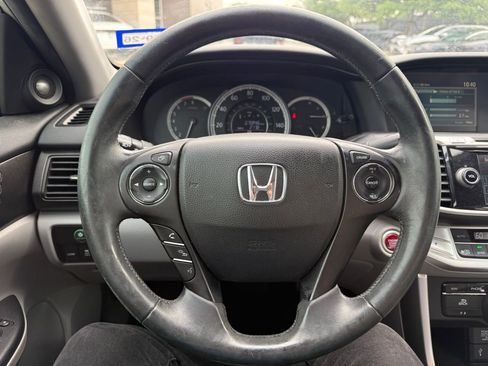 Used 2015 Honda Accord EX-L image 11