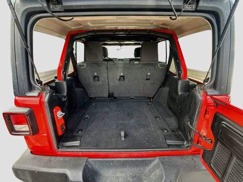 Used 2023 Jeep Wrangler Unlimited Sport AWD/4WD image 30