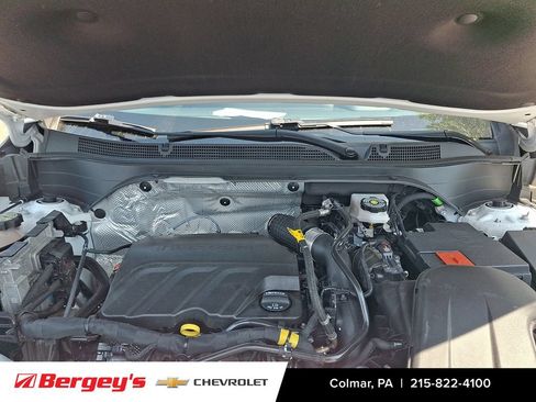 Certified 2024 Chevrolet Trax LT w/ Sunroof Package FWD image 29