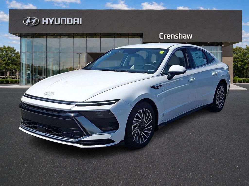 New 2025 Hyundai Sonata SEL FWD image 2
