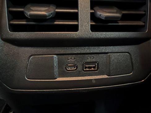 Used 2026 GMC Canyon AT4 AWD/4WD image 13