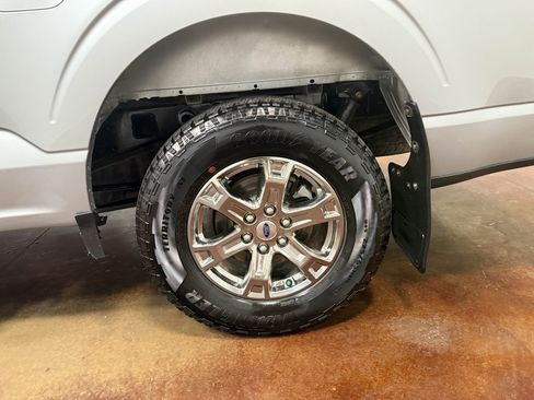 Used 2023 Ford F150 Lariat w/ FX4 Off-Road Package image 92