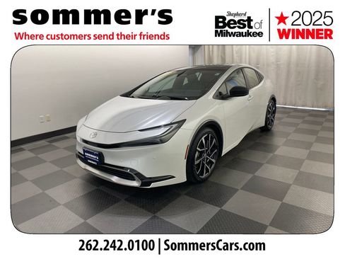 Used 2023 Toyota Prius Prime Premium FWD image 2