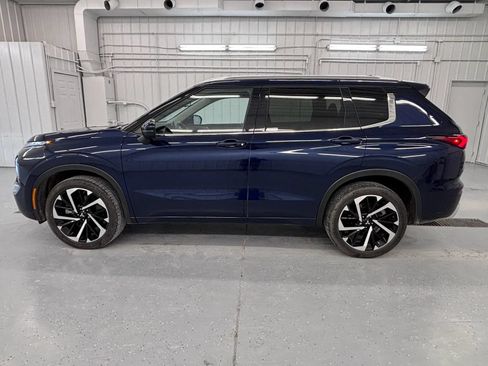 Used 2024 Mitsubishi Outlander SEL AWD/4WD image 8